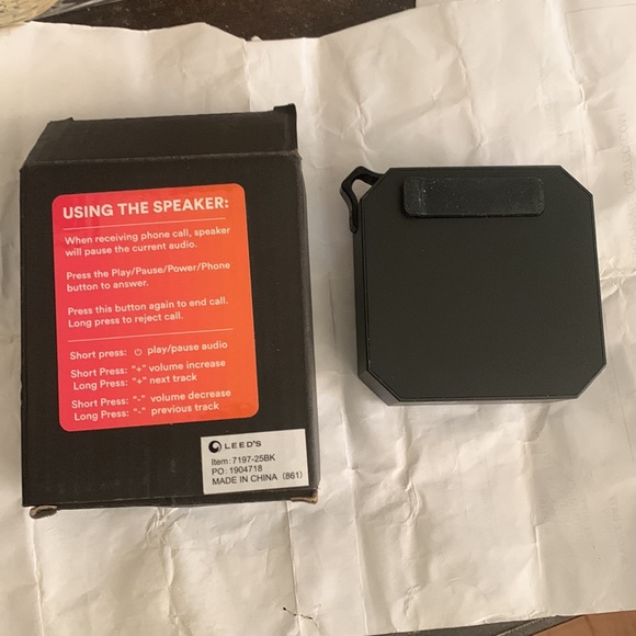 BLUTOOTH SPEAKER - Picture 2 of 3